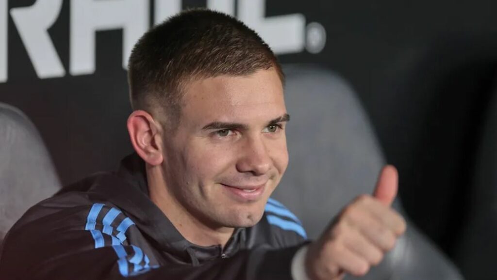 WhatsApp Image 2025-06-13 at 08.18.01